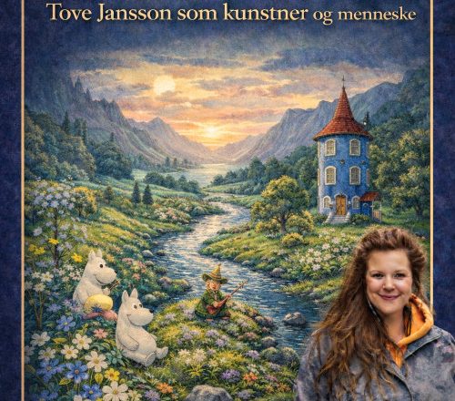 Kvinne med det som ser ut som Mummitroll og mummitrollhus i bakgrunnen